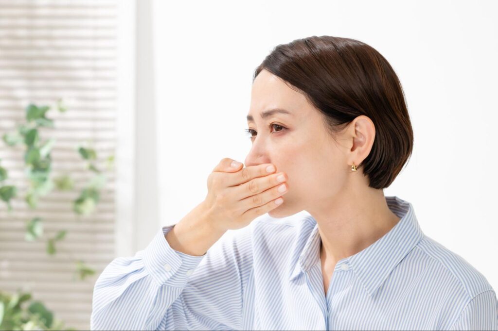 自分の口臭を確認する方法
