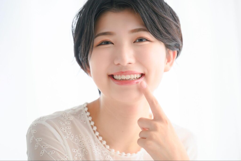 歯並び 顔変わる