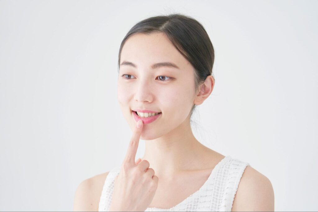 歯並び 顔変わる